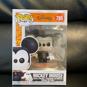 Disney POP 795 Vinyl figure NEW